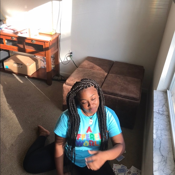 Profile Picture of Kaliyah Gainer (@gainerkaliyh) on Poshmark