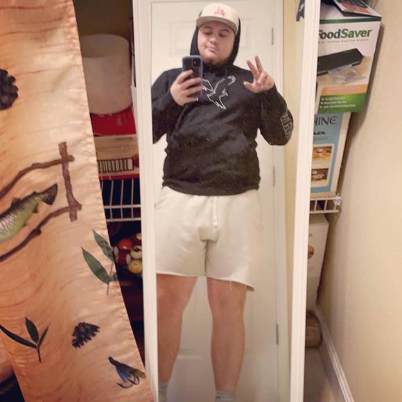 Jace Haverstick - Poshmark Profile Picture of Jace Haverstick (@jacehaverstick) on Poshmark