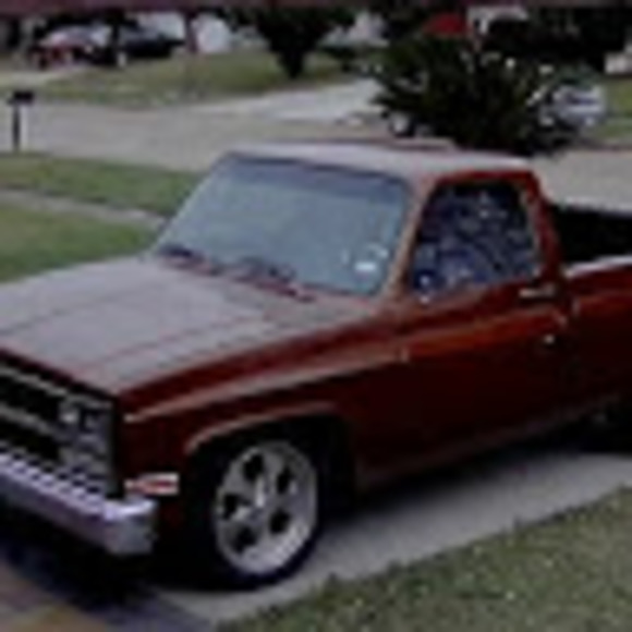 Profile Picture of Rene Saenz (@renesaenz0722) on Poshmark