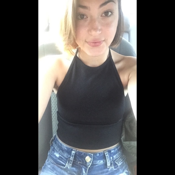 Profile Picture of Taryn Marshall (@tarynmonre) on Poshmark