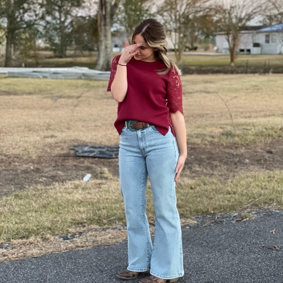 Profile Picture of Skylar Howze (@skylarhowze12) on Poshmark