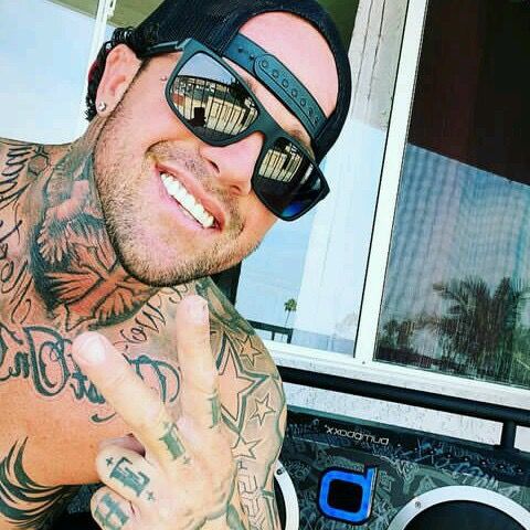 Profile Picture of thomasjak (@thomasjake239) on Tiktok