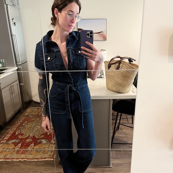 Profile Picture of Michaela Carpenter (@aspenmika) on Poshmark