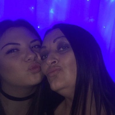 Profile Picture of Kerry Lambert (@kerrylambertxo) on Twitter