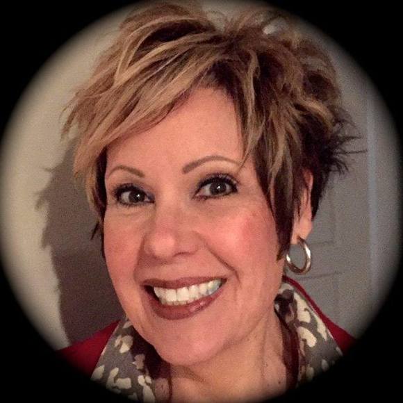 Profile Picture of Pam Heyer (@pheyer) on Poshmark