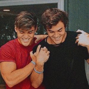 Profile Picture of Best Of Ethan And Grayson (@dolancontents) on Twitter