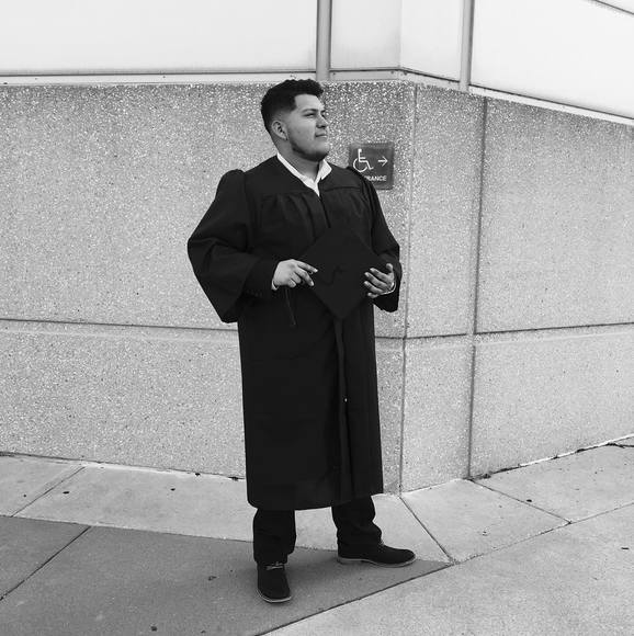 Profile Picture of Alex Castañeda (@alex312cas) on Poshmark