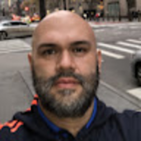 Profile Picture of Antonio Restrepo (@antoniorestrepo) on Poshmark