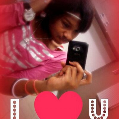 Profile Picture of jasmine magee (@jasminey12) on Twitter
