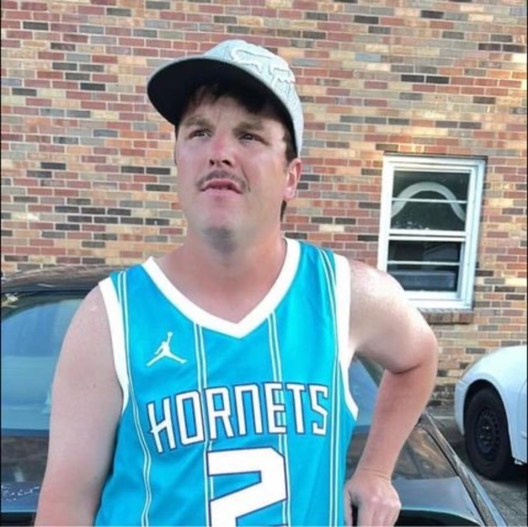 Profile Picture of Brian Stitt (@brianstitt0429) on Poshmark
