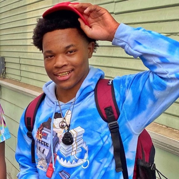 Profile Picture of Choppa Choppa (@c_choppa) on Poshmark
