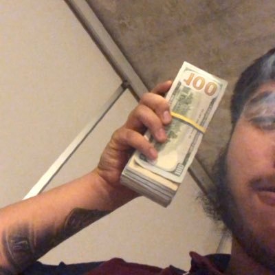 Profile Picture of Albert Flores (@albert_flores12) on Twitter