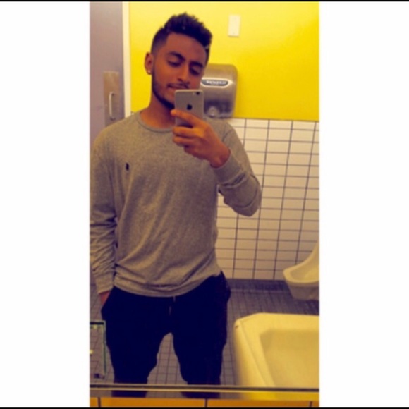 Profile Picture of Nikesh Patel (@nikeshp96) on Poshmark