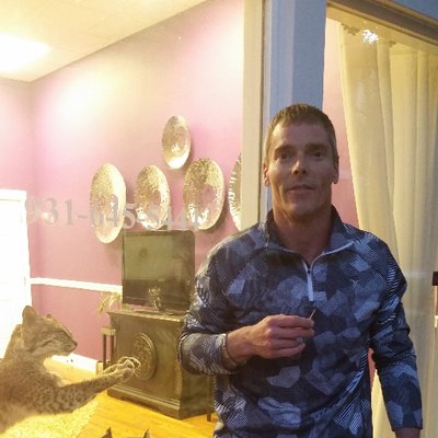 Profile Picture of Jeffrey McCullough (@jmlamc1) on Twitter