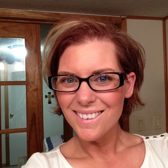 Profile Picture of Amanda Zerr (@nannynord) on Poshmark