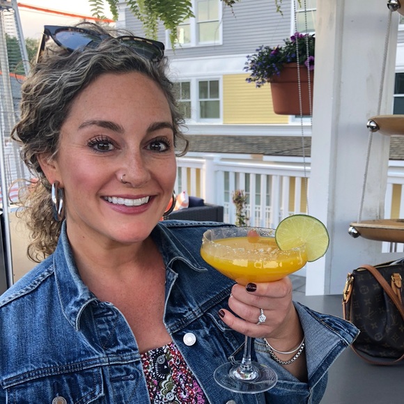 Profile Picture of Alexandra Chrissis (@alexc2876) on Poshmark