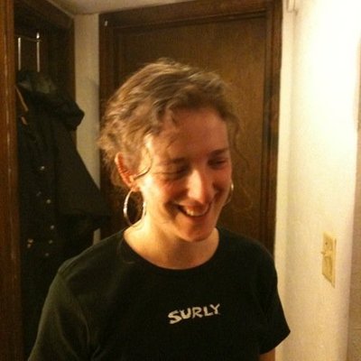 Profile Picture of EllenGoldstein (@CrescentEditor1) on Twitter