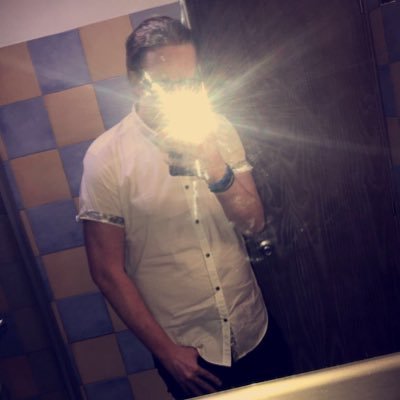 Profile Picture of Josh "Gradel" Grady (@Josh_DJ_Grady) on Twitter