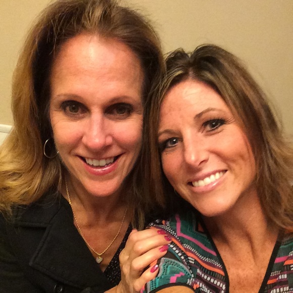 Profile Picture of Jessica Frank (@jessicaeve24) on Poshmark