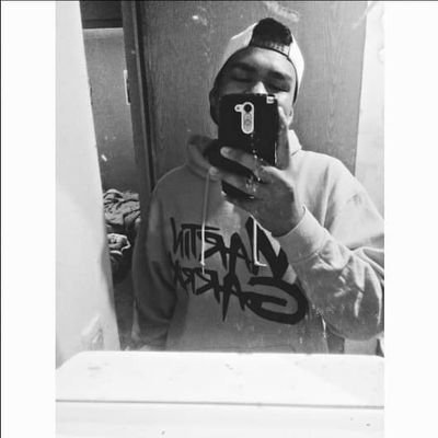 Profile Picture of Alejandro  Almanza (@Alejand27389407) on Twitter