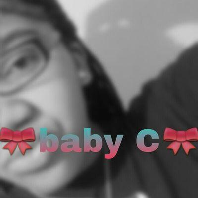 Profile Picture of Caitlin (@caitytravisfox) on Twitter