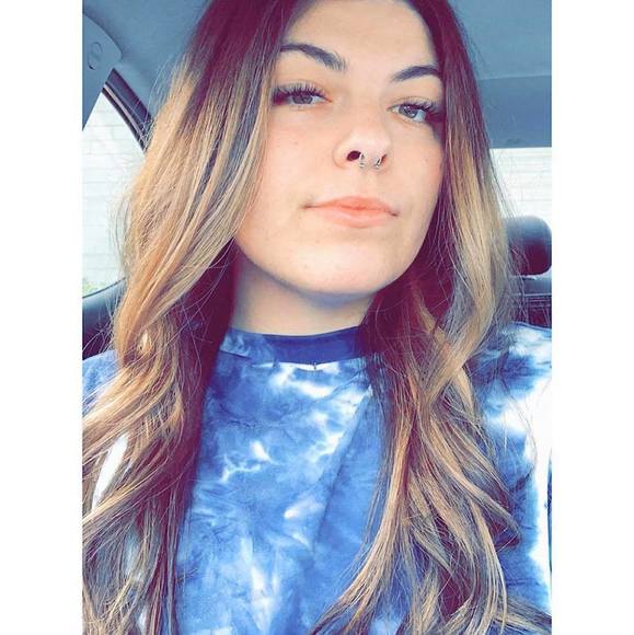 Maryann Armanino - Poshmark Profile Picture of Maryann Armanino (@ann_mary) on Poshmark