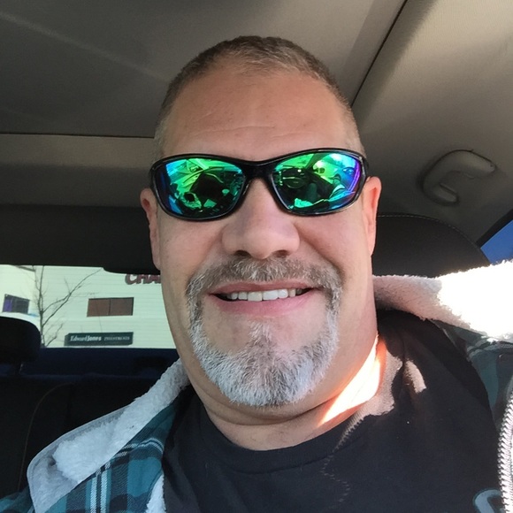 Profile Picture of Richard Coburn (@coburn68) on Poshmark