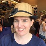Profile Picture of Suzanne (@craftylearningspaces) on Instagram