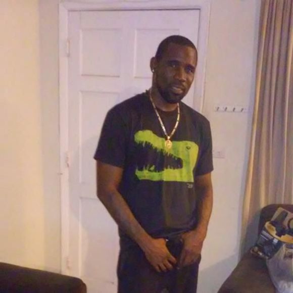 Profile Picture of Albert Gordon (@albertgordon30) on Poshmark