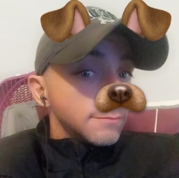 Profile Picture of James Fulton (@jameselfulton) on Poshmark