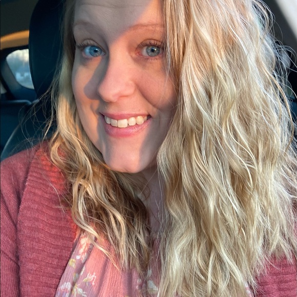 Profile Picture of Erika Kirkpatrick (@erika28lynn) on Poshmark