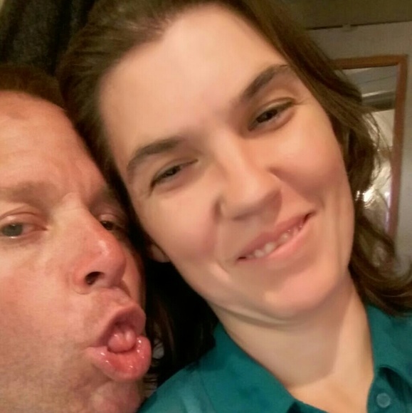 Profile Picture of Becky Kaemmerling (@beckykae) on Poshmark