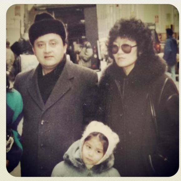 Profile Picture of Yana Kusayeva (@yana_100) on Poshmark