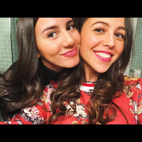 Profile Picture of Rachel Abergel (@rachelabergel) on Poshmark