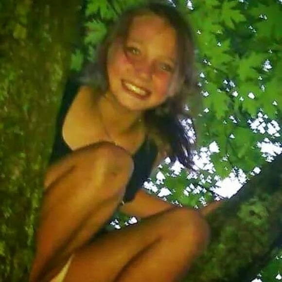 Christina Banfill - Poshmark Profile Picture of Christina Banfill (@banfill89) on Poshmark