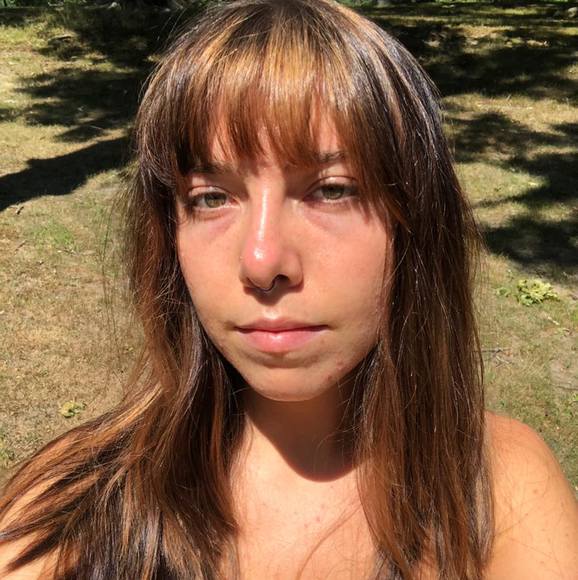 Profile Picture of Alicia Cowern (@aliciacowern) on Poshmark