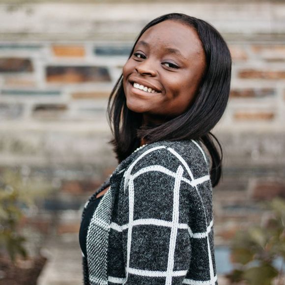 Profile Picture of Maryam Asenuga (@asemaryam) on Poshmark