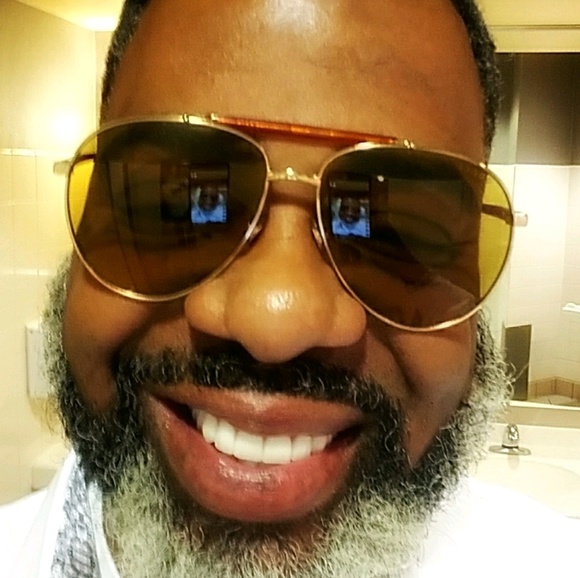 Profile Picture of James Felix (@mistajames202) on Poshmark