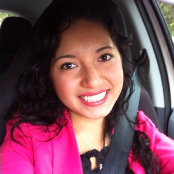 Profile Picture of Kelly Castro (@kyccgator16) on Poshmark