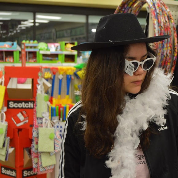 Profile Picture of Lisette Sanchez (@showbizliz1738) on Poshmark