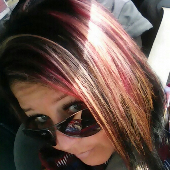 Profile Picture of Danielle Choplin (@dchoplin1) on Poshmark