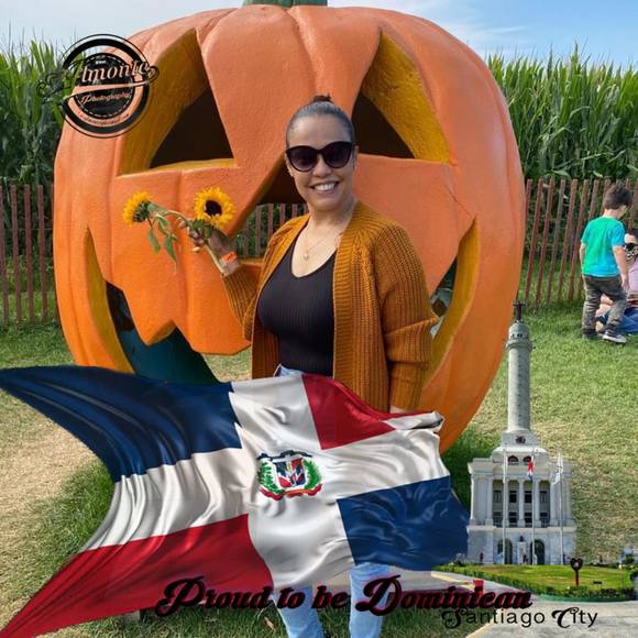 Profile Picture of Yudelis Cruz (@yudelis_cruz) on Poshmark