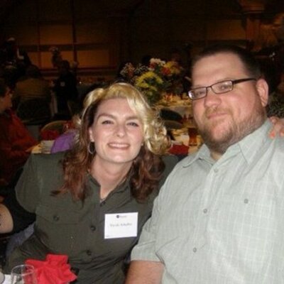 Profile Picture of Nicole L. Schaffer (@choosethewrench) on Twitter