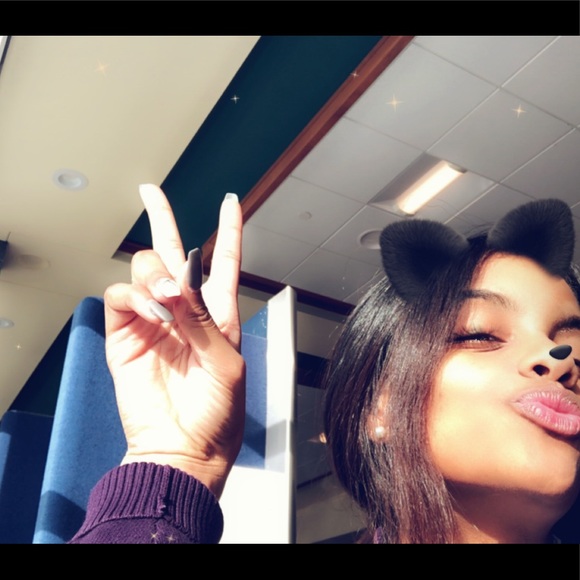 Profile Picture of Michaela Almeida (@mahkayy0731) on Poshmark