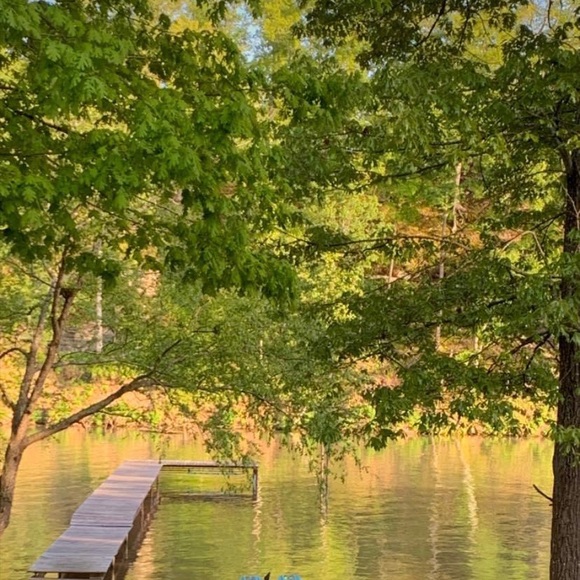 Lisa Jagod - Poshmark Profile Picture of Lisa Jagod (@gjag13) on Poshmark