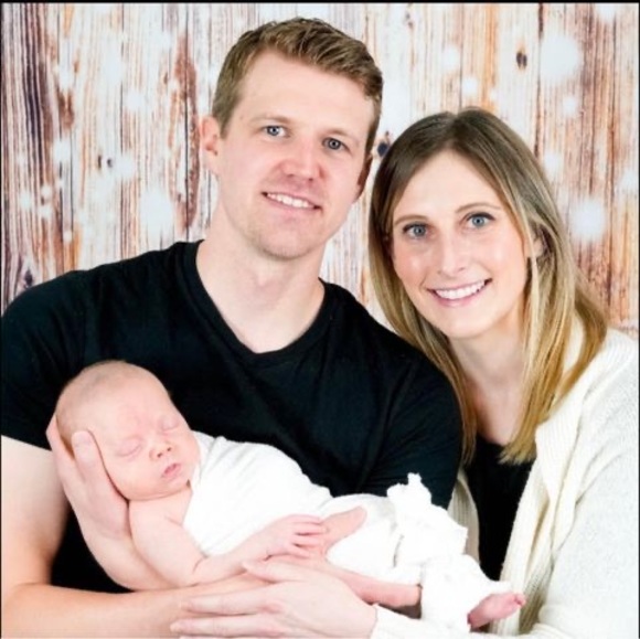 Profile Picture of Allie Greenwaldt (@alliegreenwaldt) on Poshmark