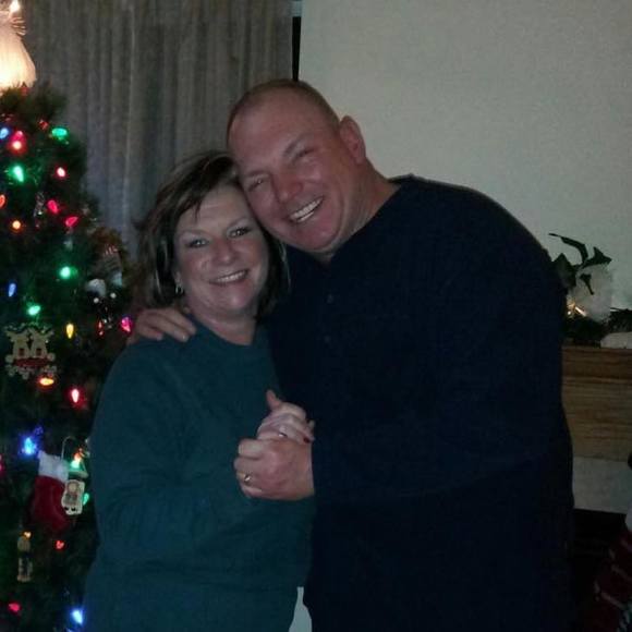 Profile Picture of Kim Oneill (@oneillrk) on Poshmark