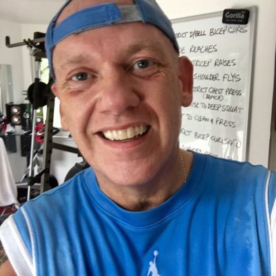 Profile Picture of Steve Campbell (@RetyrdForfarSgt) on Twitter