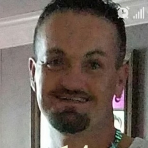 Profile Picture of Michael Ratliff (@ratshine) on Poshmark