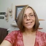 Profile Picture of Leah Nielsen Burnside (@nielsenburnside) on Instagram